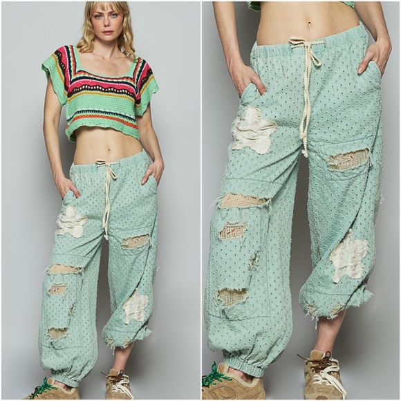 POL Mint stretchy waist Eyelet Floral Patch Distressed Jogger Denim Pants - Picture 1 of 3